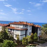 Dako Flats I Santa Marina I Modern & Seaside Days *